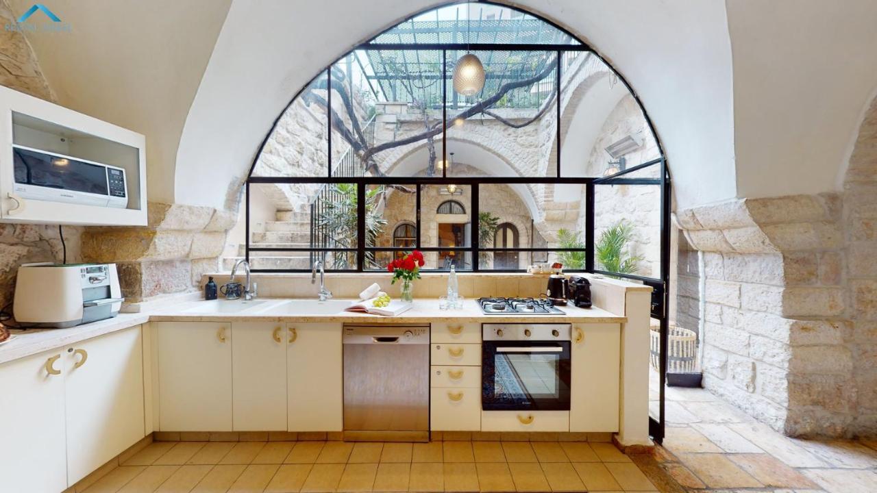 Villa Mamilla - Boutique Suites Jerusalem Exteriör bild